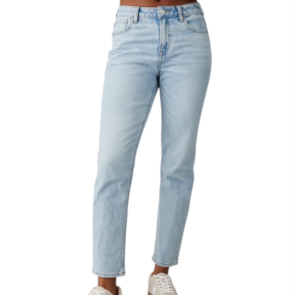American Eagle Outfitters Light Blue High-Rise Straight Jeans XTra Short